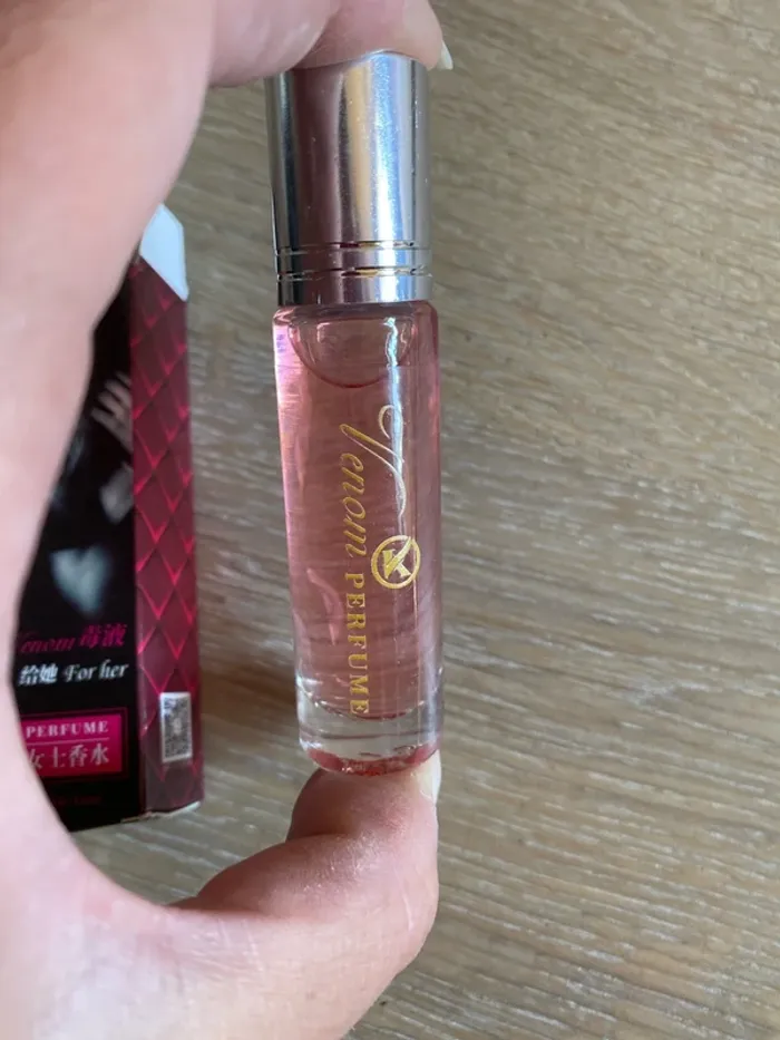 Parfum femme attirant - photo numéro 2