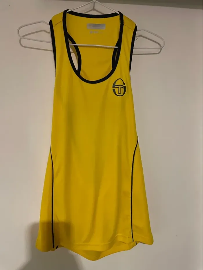 Débardeur de sport Sergio Tacchini taille S -36 neuf sans étiquette