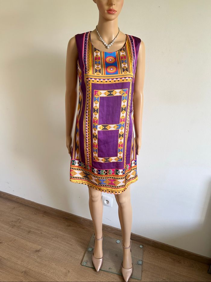 Robe imprimée satinée sans manches Sweet Miss taille S TBE - photo numéro 3