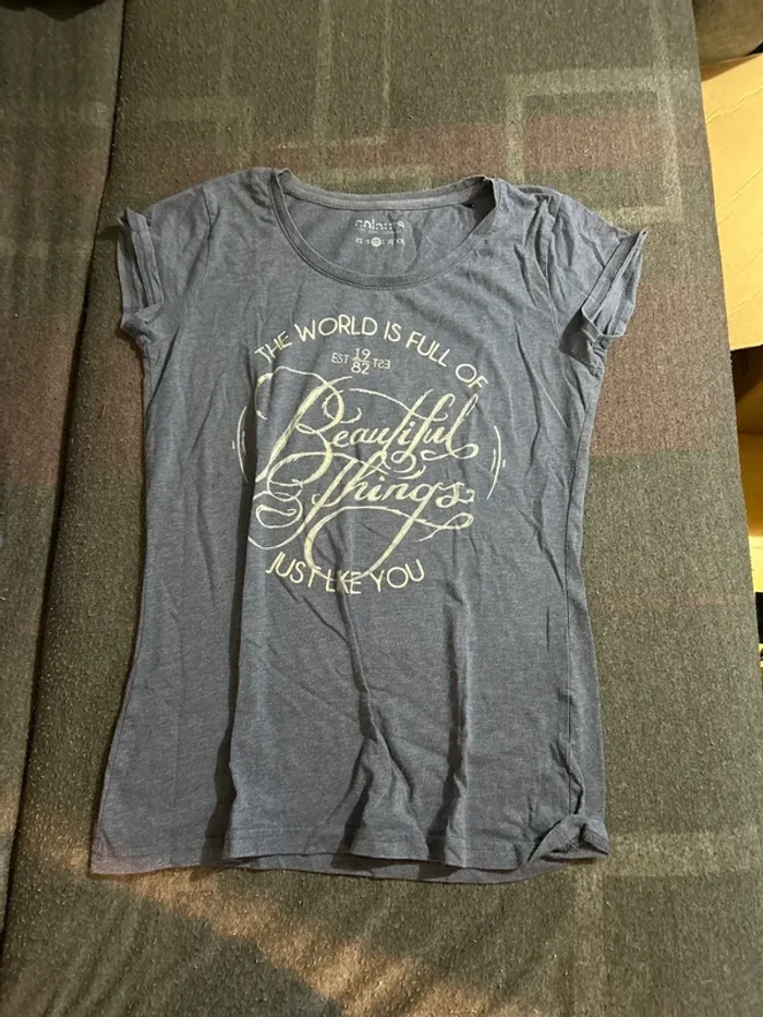 TEE shirt