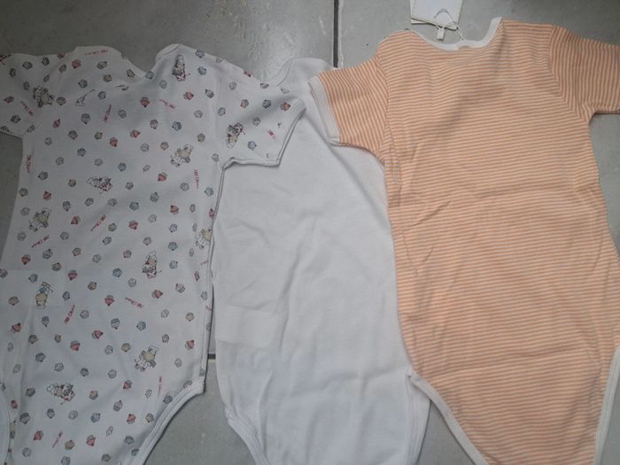 Lot de 3 bodys Chicco, t. 3 ans - photo numéro 3