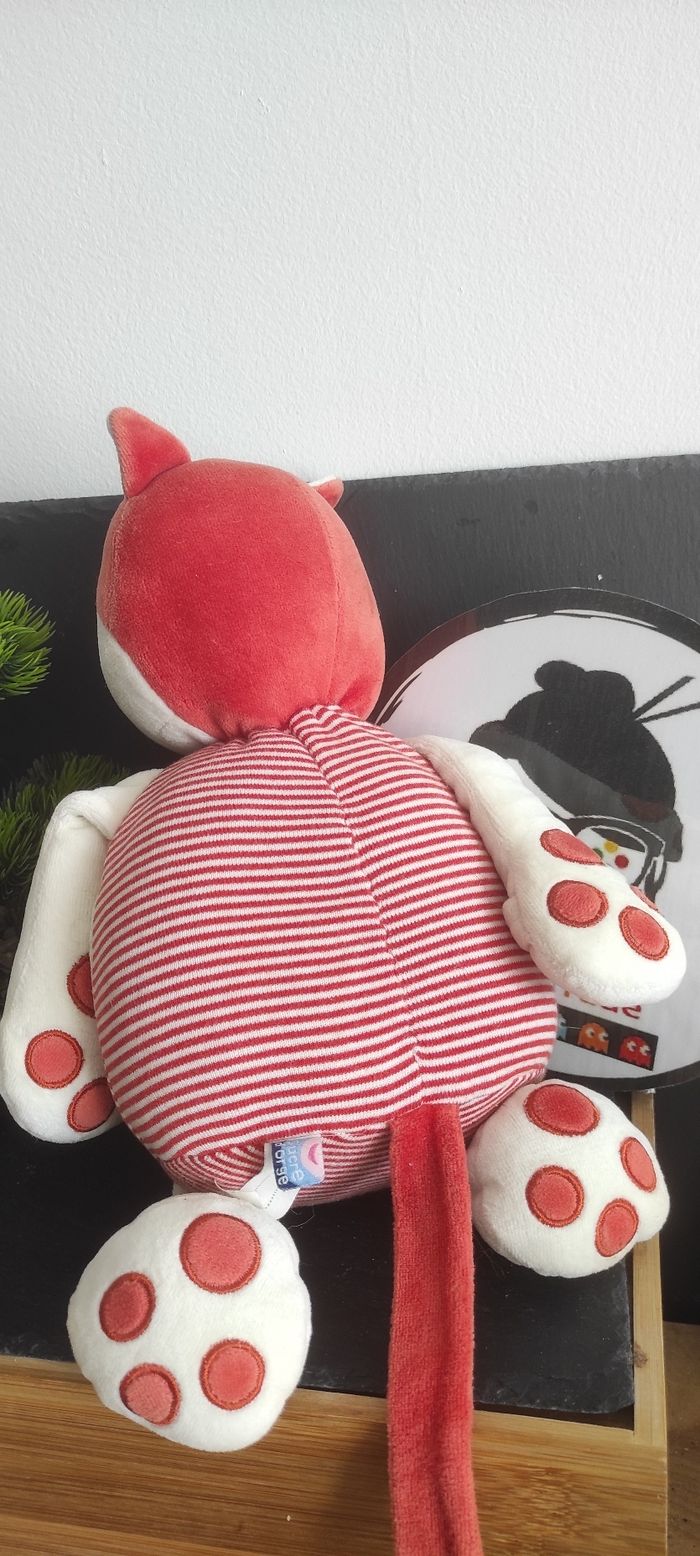 Doudou Chat Rayé Rouge Sucre d'orge Poissons peluche vert beige blanc Rayure - photo numéro 2