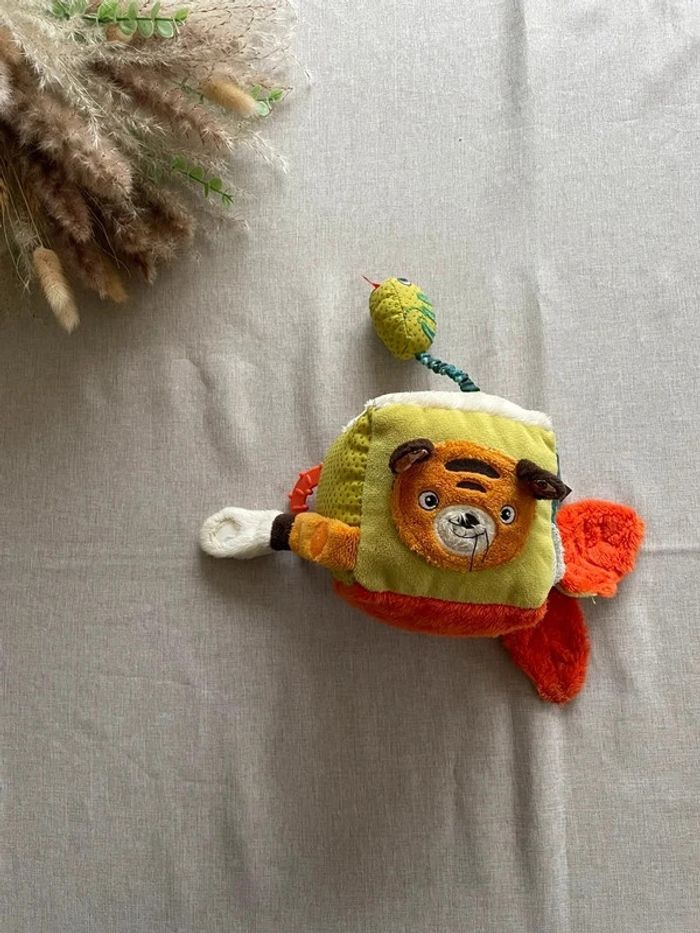 Cube d'activités Moulin Roty