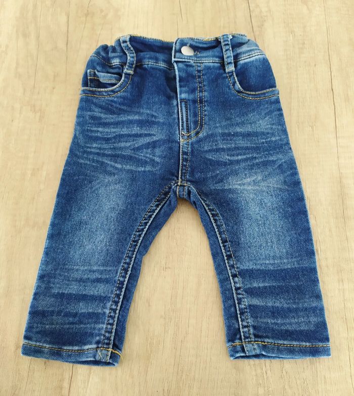 Jeans bleu foncé garçon taille 6 mois Bébé Rêve