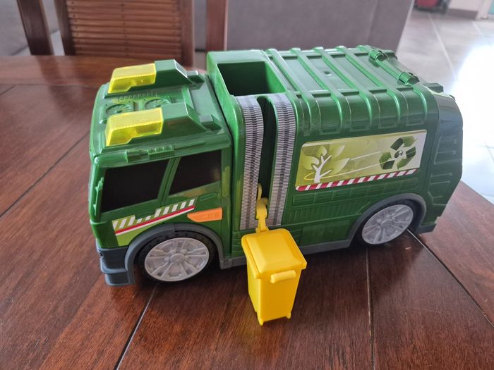 Lot camion poubelles - photo numéro 2