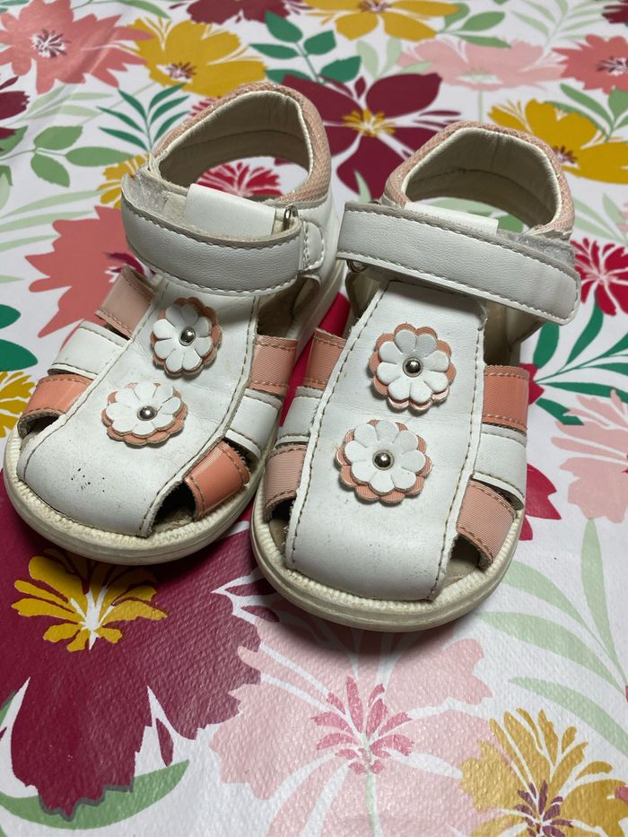 Lot chaussures  taille 22 - photo numéro 2