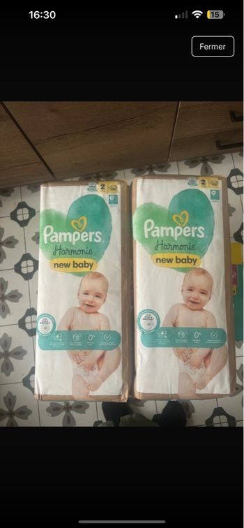 100 couches Pampers taille 2 harmonie 