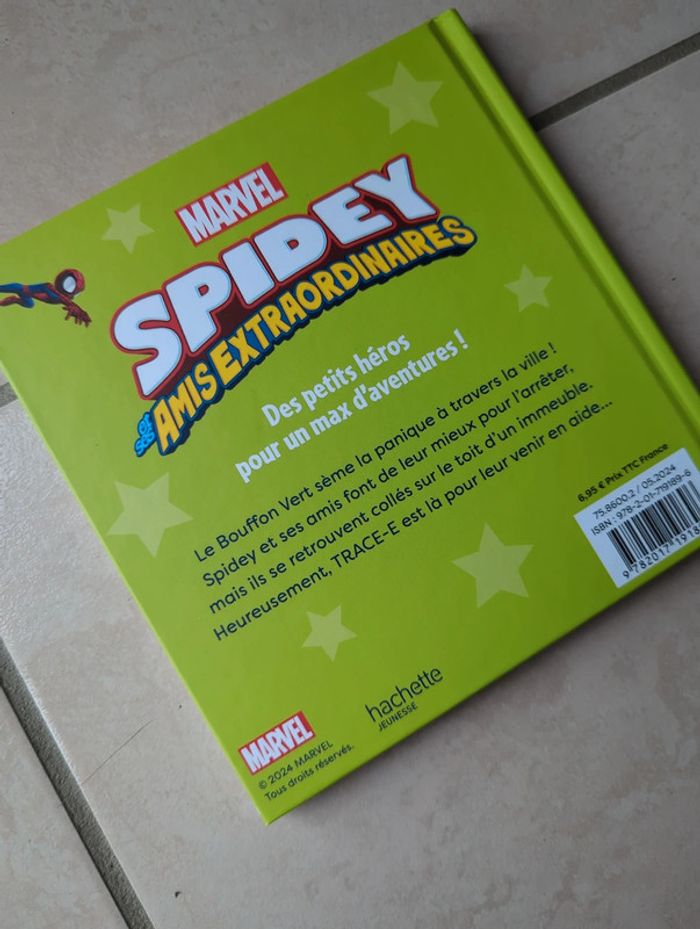 Livre spidey - photo numéro 2