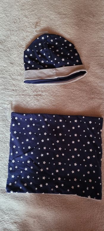 Ensemble bonnet + cache cou