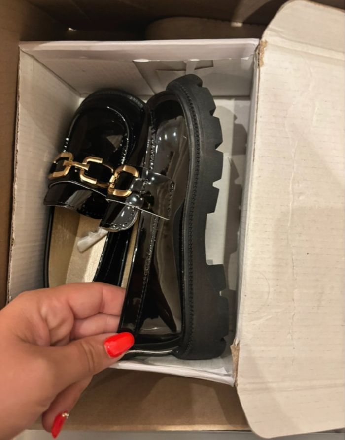 Chaussure petite fille taille 29 neuve