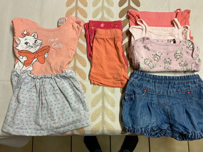 Lot vêtements fille 12 mois