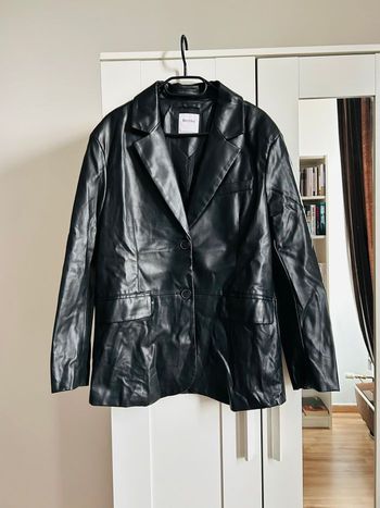 Blazer noir uni Similicuir Pull & Bear Tailles S-M