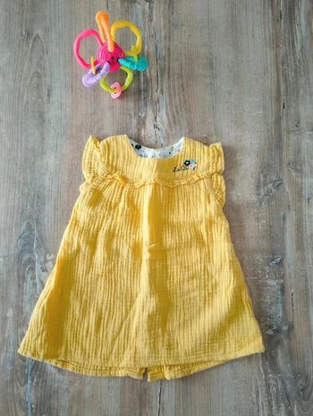 Robe moutarde 6 mois - Neuve