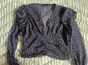 Blouse violette fleurie Bizzbee