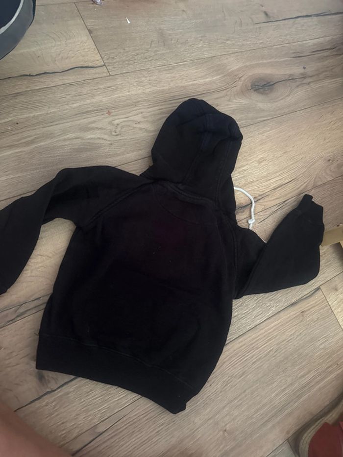 Pull taille 6 mais correspond plus à 3 ans - photo numéro 3