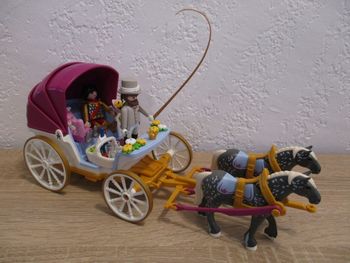 Playmobil 70449 - Calèche et couple royal