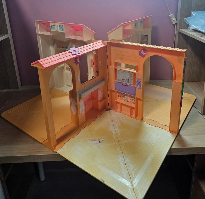 Grande maison barbie transportable - photo numéro 13
