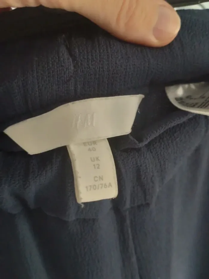 Pantalon fluide large bleu marine femme taille 40 + donne un t-shirt bleu "Dream" - photo numéro 4