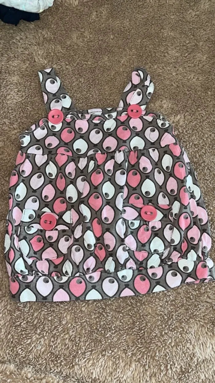 Robe.