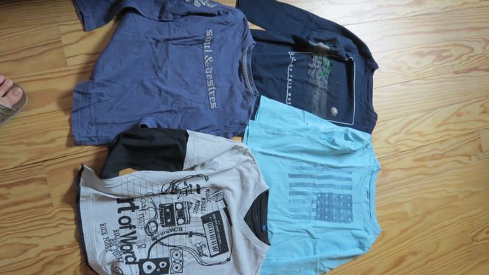 tee-shirts