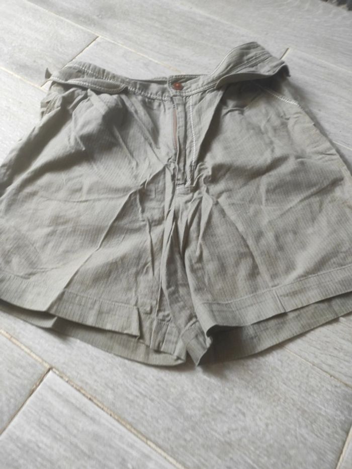 Short court taille 38
