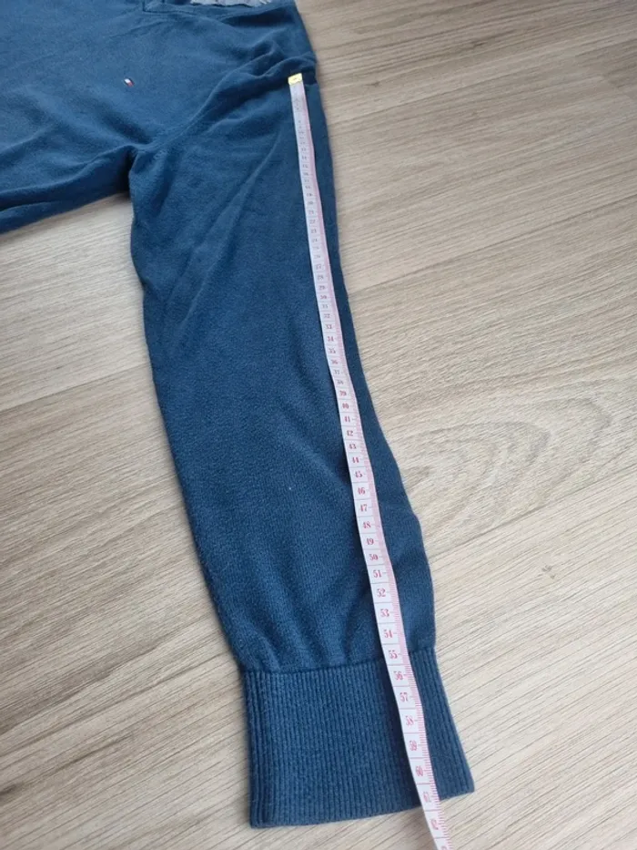 Pull a col V Tommy Hilfiger bleue Homme Taille L - photo numéro 4