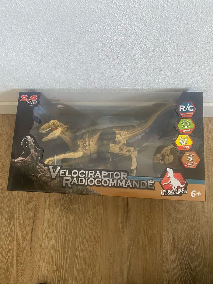 Velociraptor  Radiocommandé