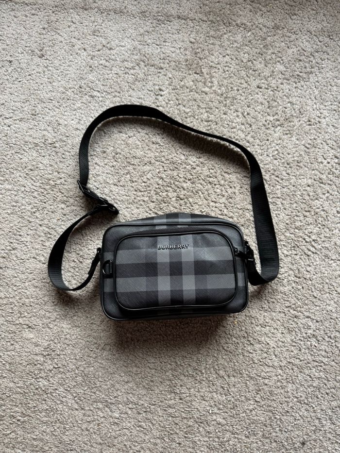 Sacoche Burberry - photo numéro 2