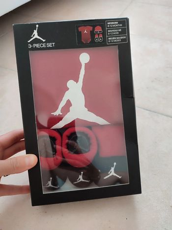 Ensemble trois pièces Jordan 6/12 mois