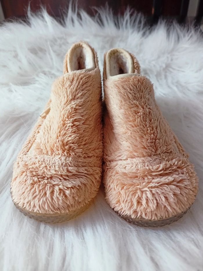 Petit chaussons corail p23 - photo numéro 2