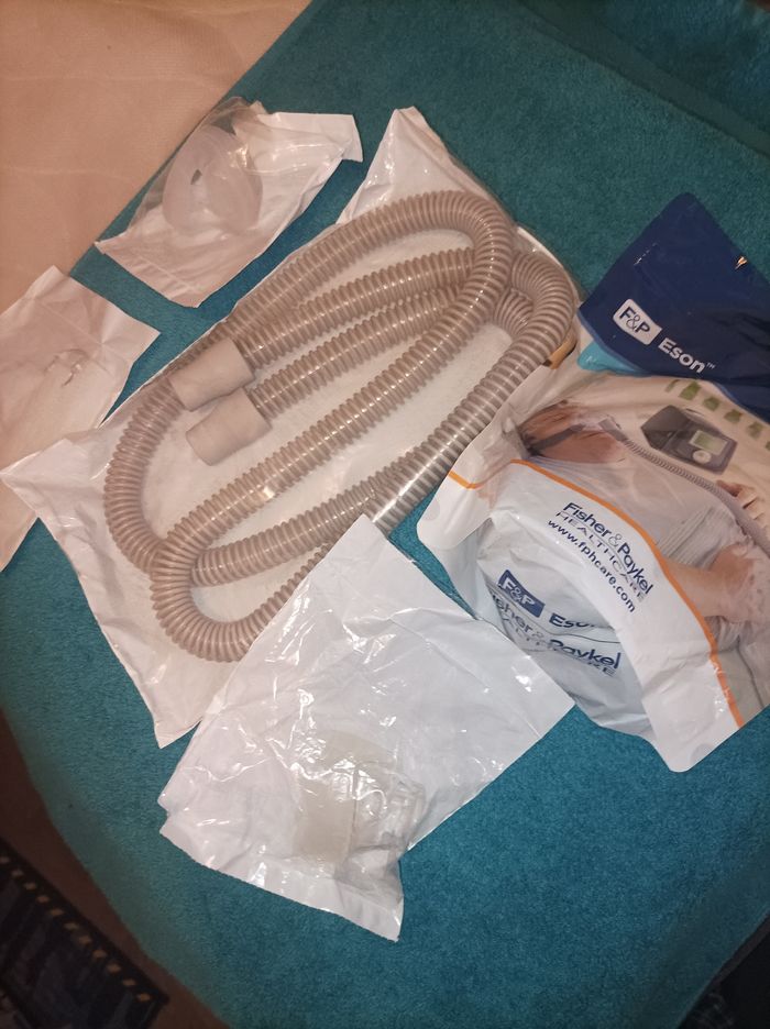 Masque Facial pour l'apnée du sommeil avec 2 Bulles Nasal,1 Tube neuf avec emballage d'origine complet Taille L