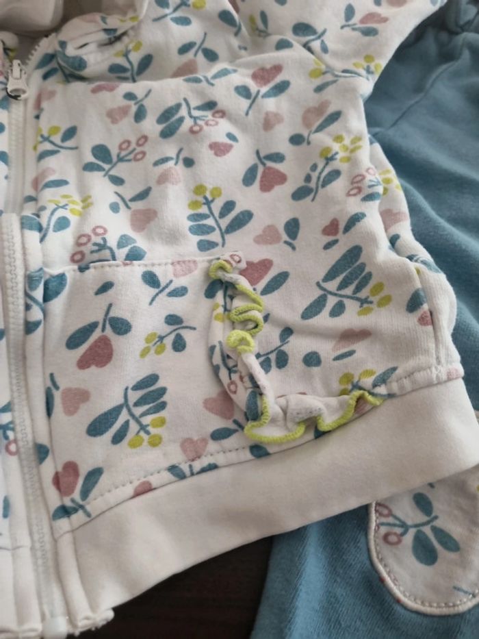 Ensemble de jogging bébé fille 24 mois bon état mots d'enfants - photo numéro 5