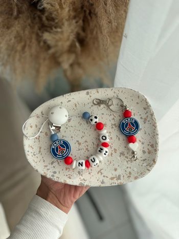 Attache tétine personnalisée Paris saint germain psg