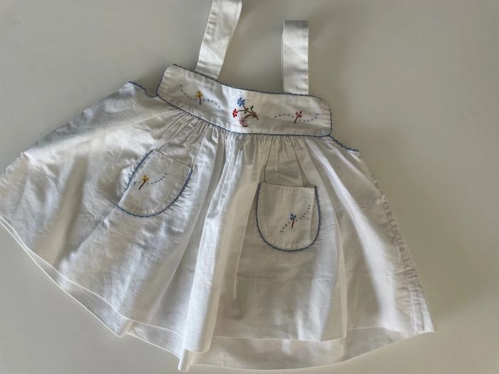 Petite robe bébé brodée - photo numéro 2