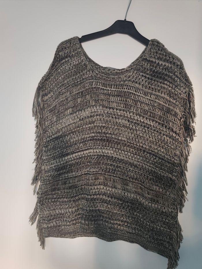 T-shirt sans maches à franges