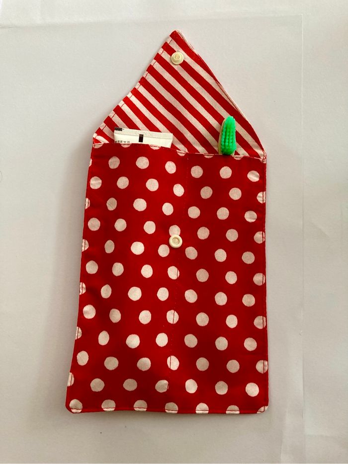 Pochettes à brosse à dent et dentifrice - photo numéro 2