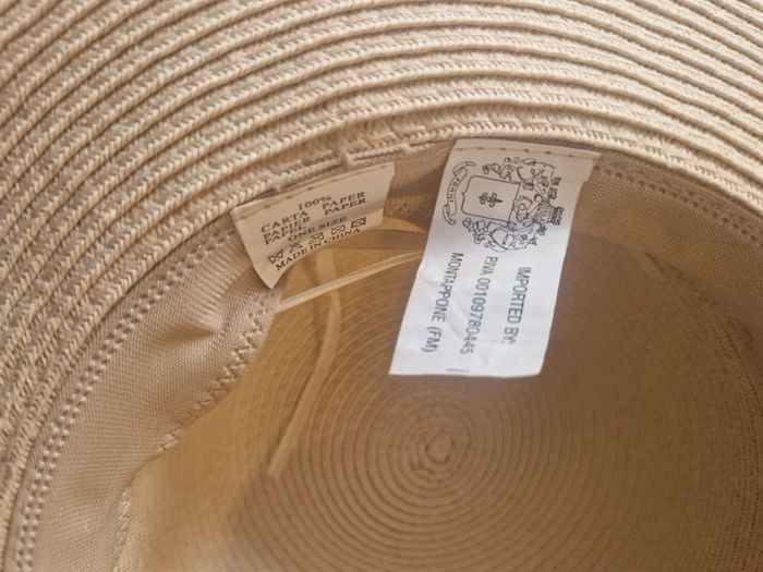 Beau chapeau beige Neuf - photo numéro 4