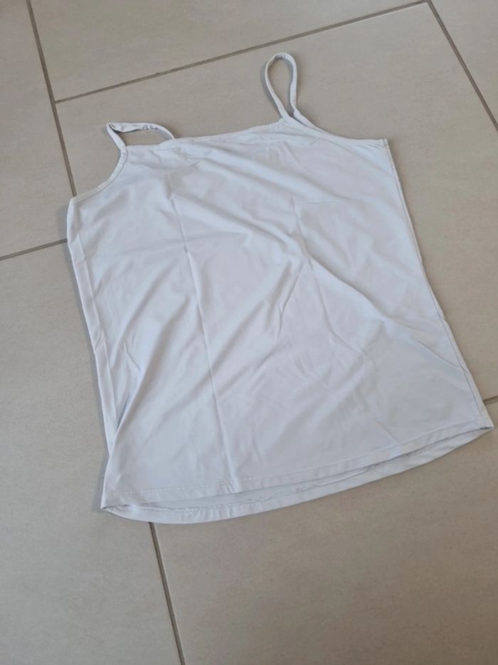Débardeur blanc - photo numéro 3