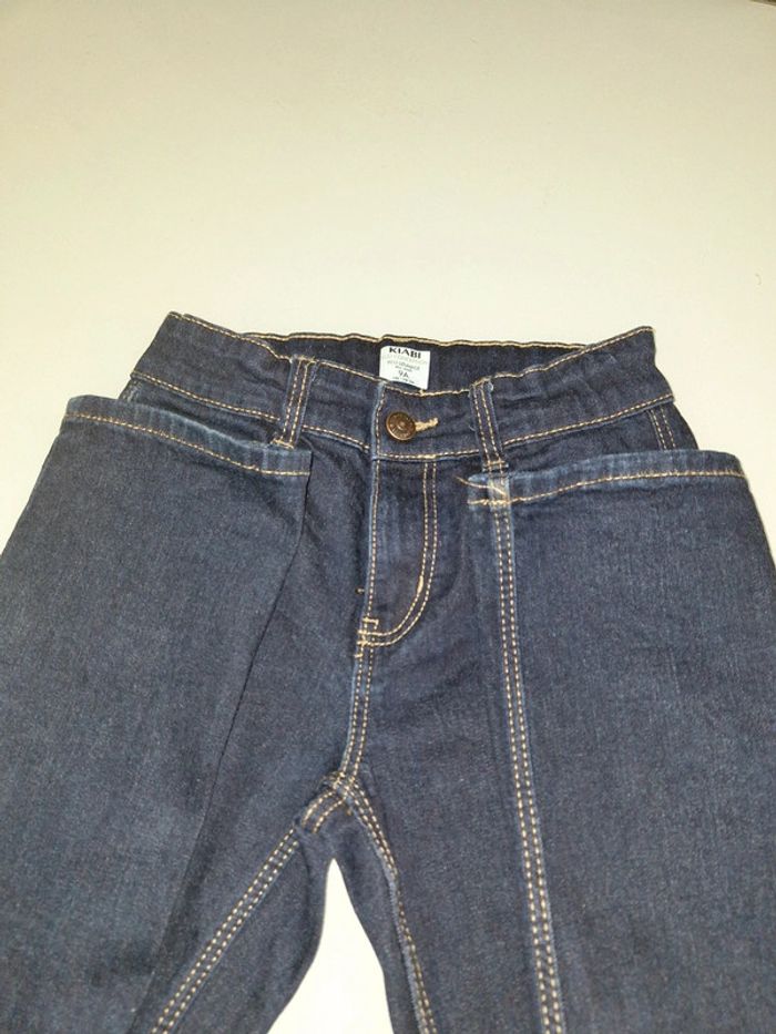 Jean kiabi bleu marine T 9 ans très bon état . - photo numéro 3