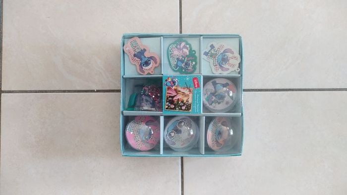 Boules de Noël Stitch