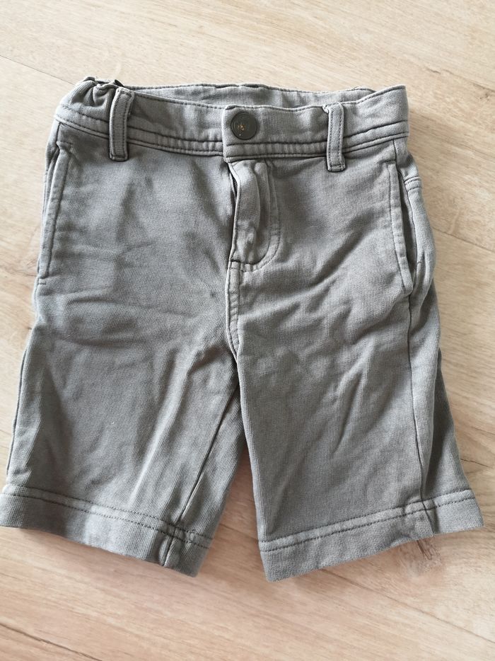 Short 2ans garçon. - photo numéro 2