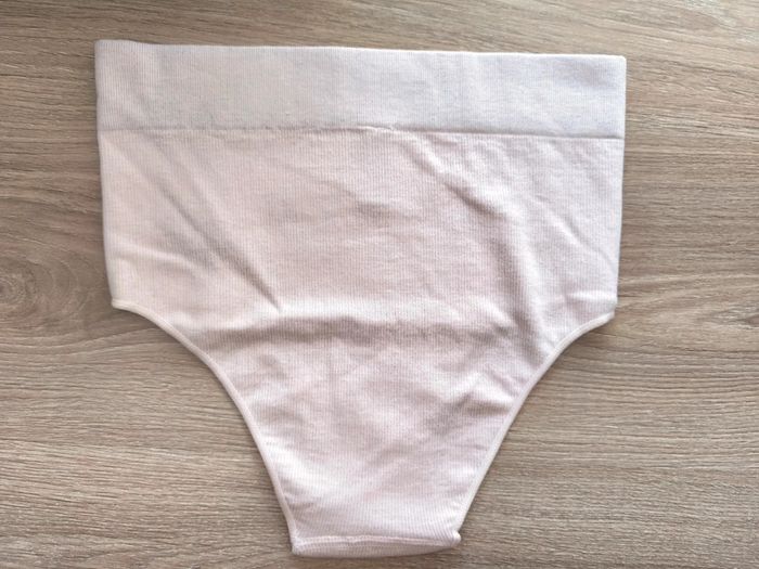 🩷 Culotte taille haute rose poudré – NEUVE avec étiquette ! 🩷 - photo numéro 2