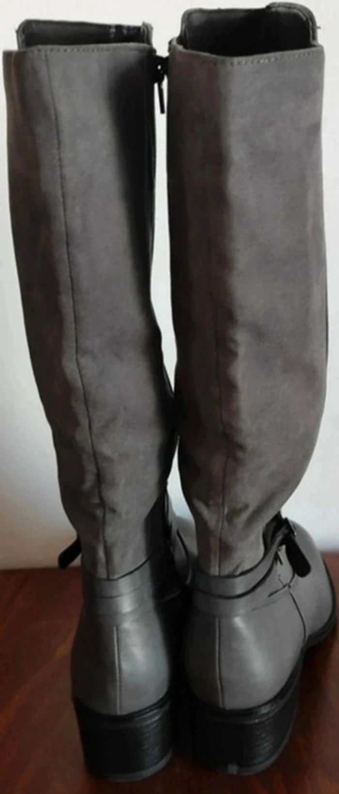 Bottes femme neuve - photo numéro 5