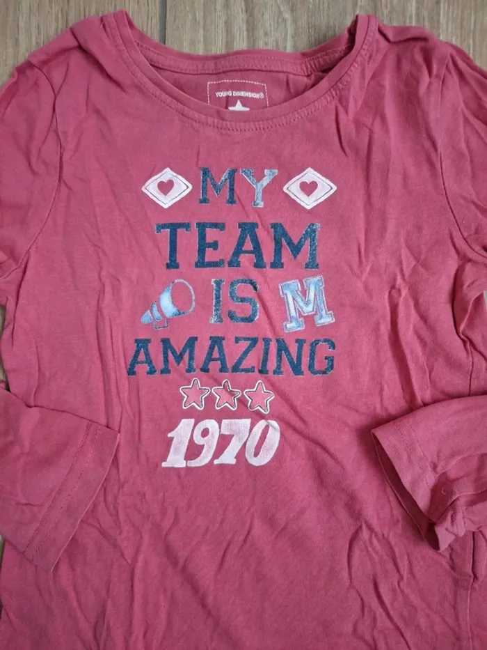 T-shirt manches longues young dimension 6 ans très bon état - photo numéro 2