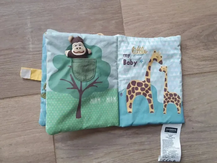 Livre tissu "une journée au zoo" maison du monde - photo numéro 3