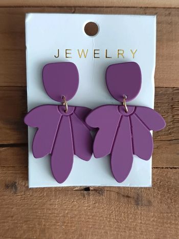 Boucles d'oreilles violettes