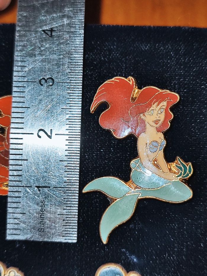 Pin's La petite sirène -Disney - photo numéro 2