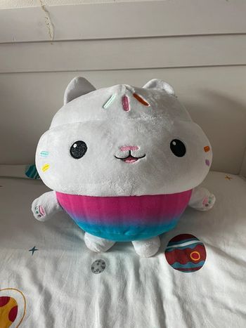 Grosse peluche - pti chou - Gabby’s Dollhouse - gabby la maison magique