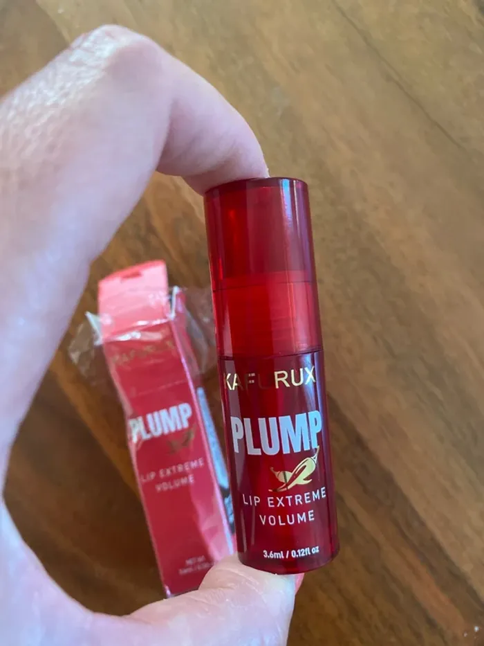 Gloss volume extrême lèvre - photo numéro 2