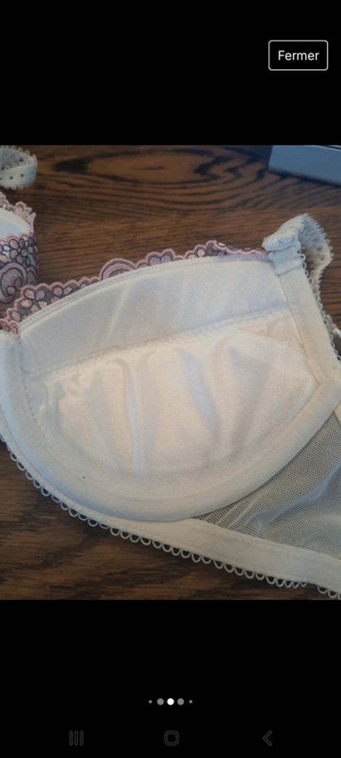 Soutien gorge Hunkemöller blanc/rose fr 90C - photo numéro 11